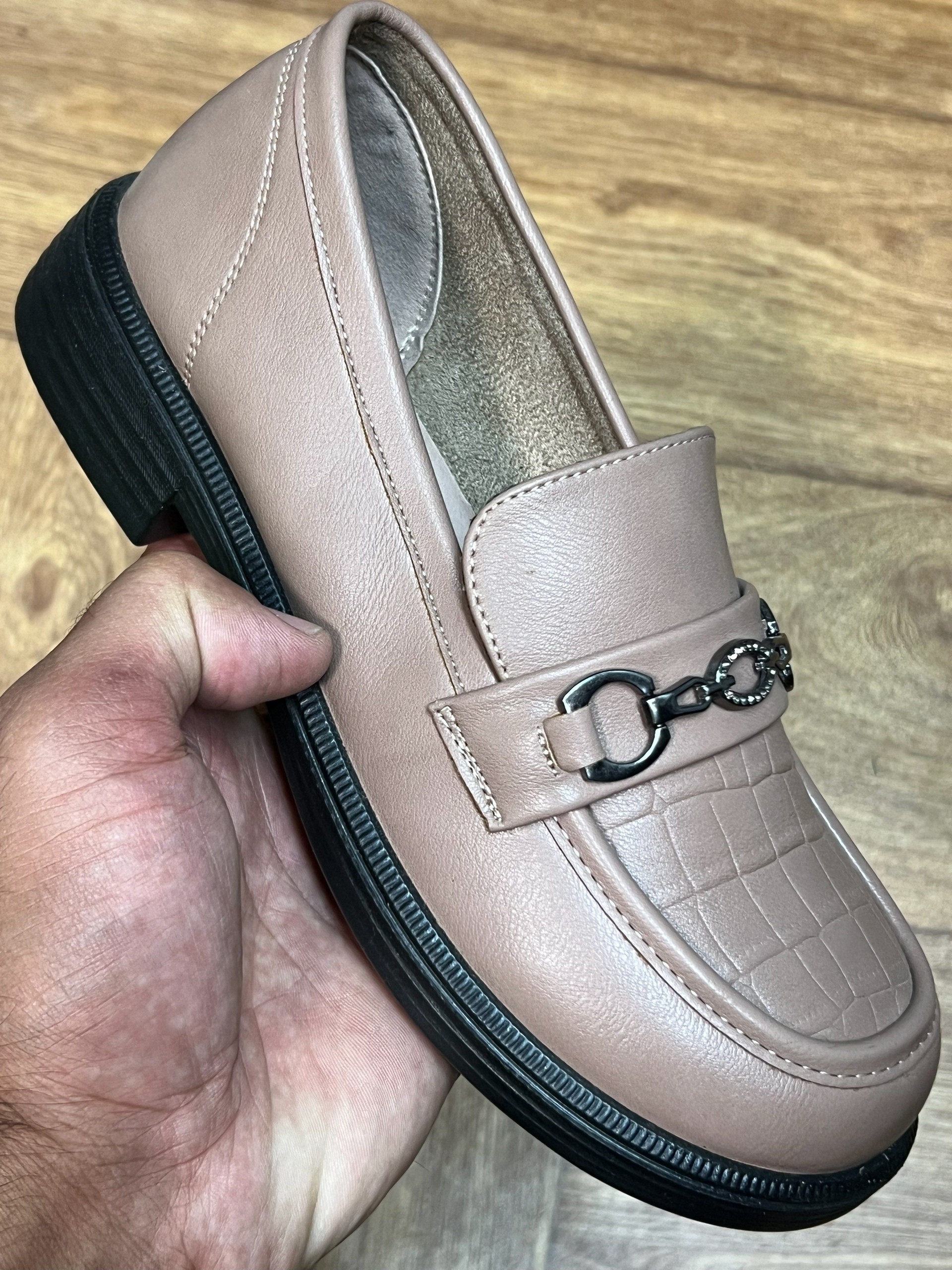 ,женская ,лоферы женские,лоферы модные,лоферы