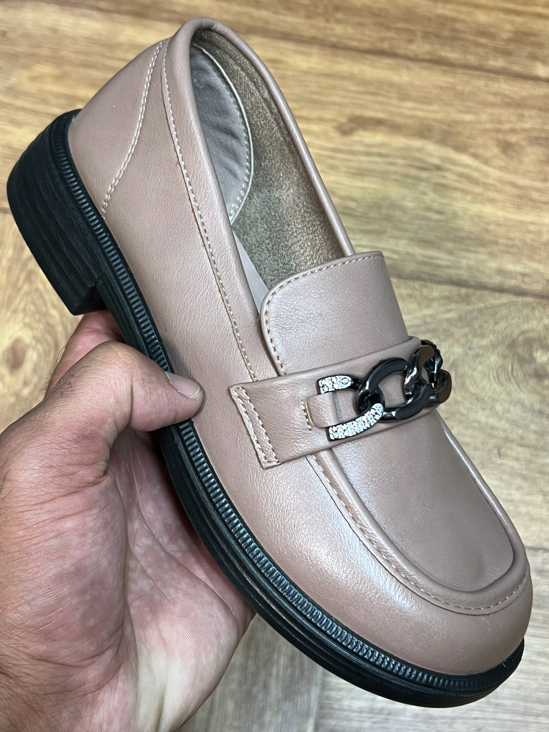 ,женская ,лоферы женские,лоферы модные,лоферы