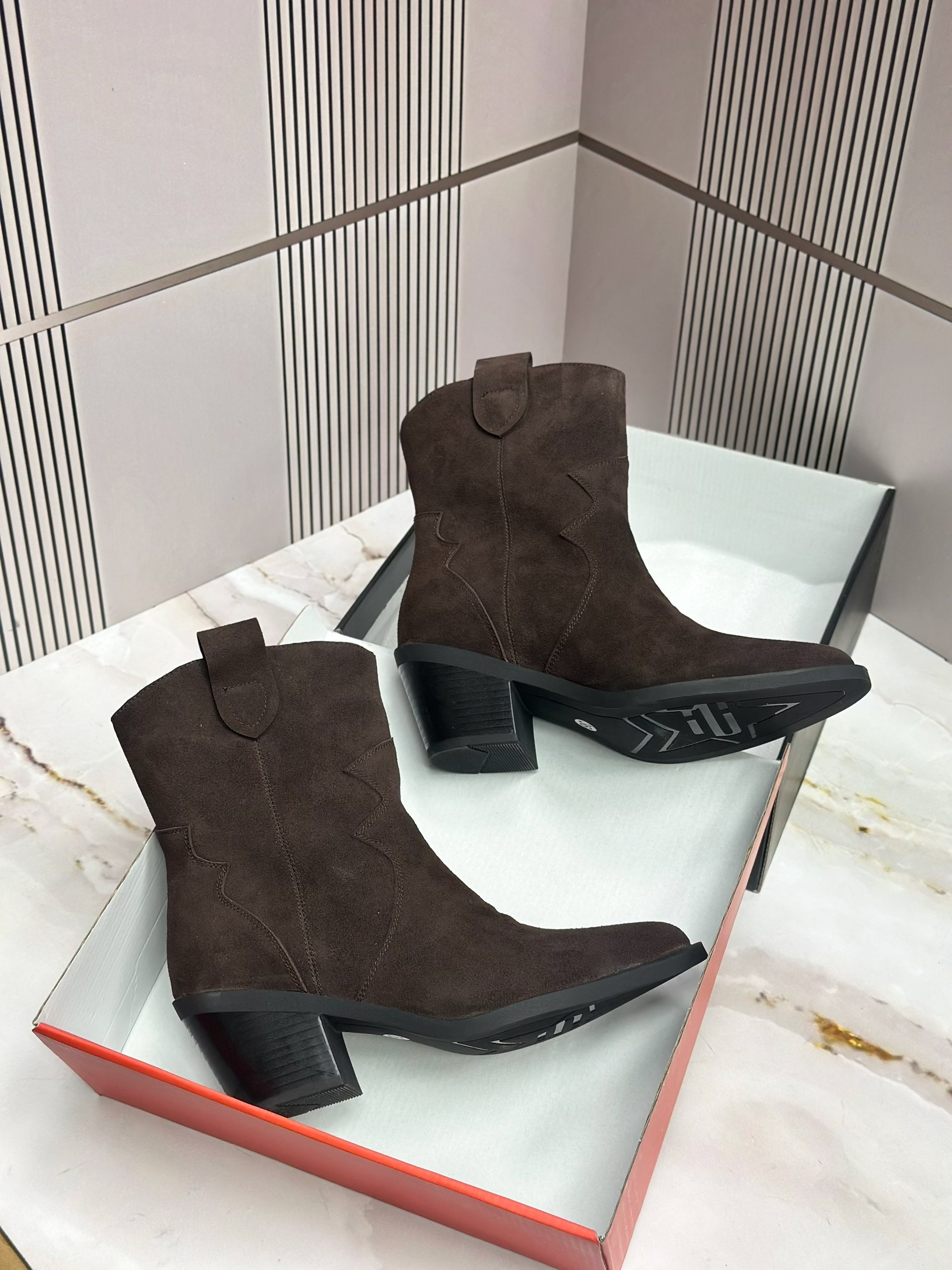 ,ботильоны казаки замшевые женские,замшевые ботильоны,ботильоны казаки,сапоги казаки замшевые