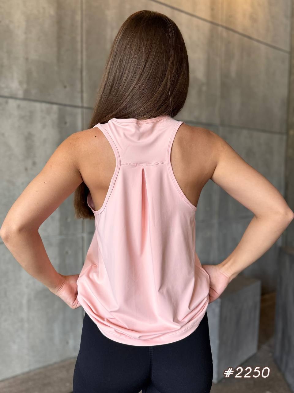 майка для фитнеса,удлиненная майка для фитнеса,женская спортивная майка,спортивные топы,спортивная майка