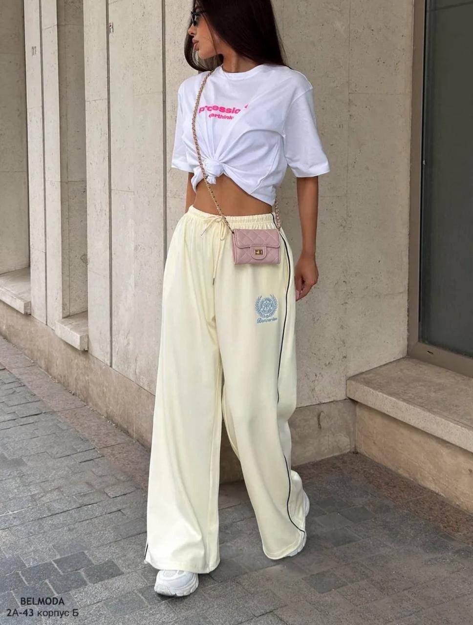 спортивные штаны,спортивные брюки,серые спортивные штаны,штаны широкие,модные брюки