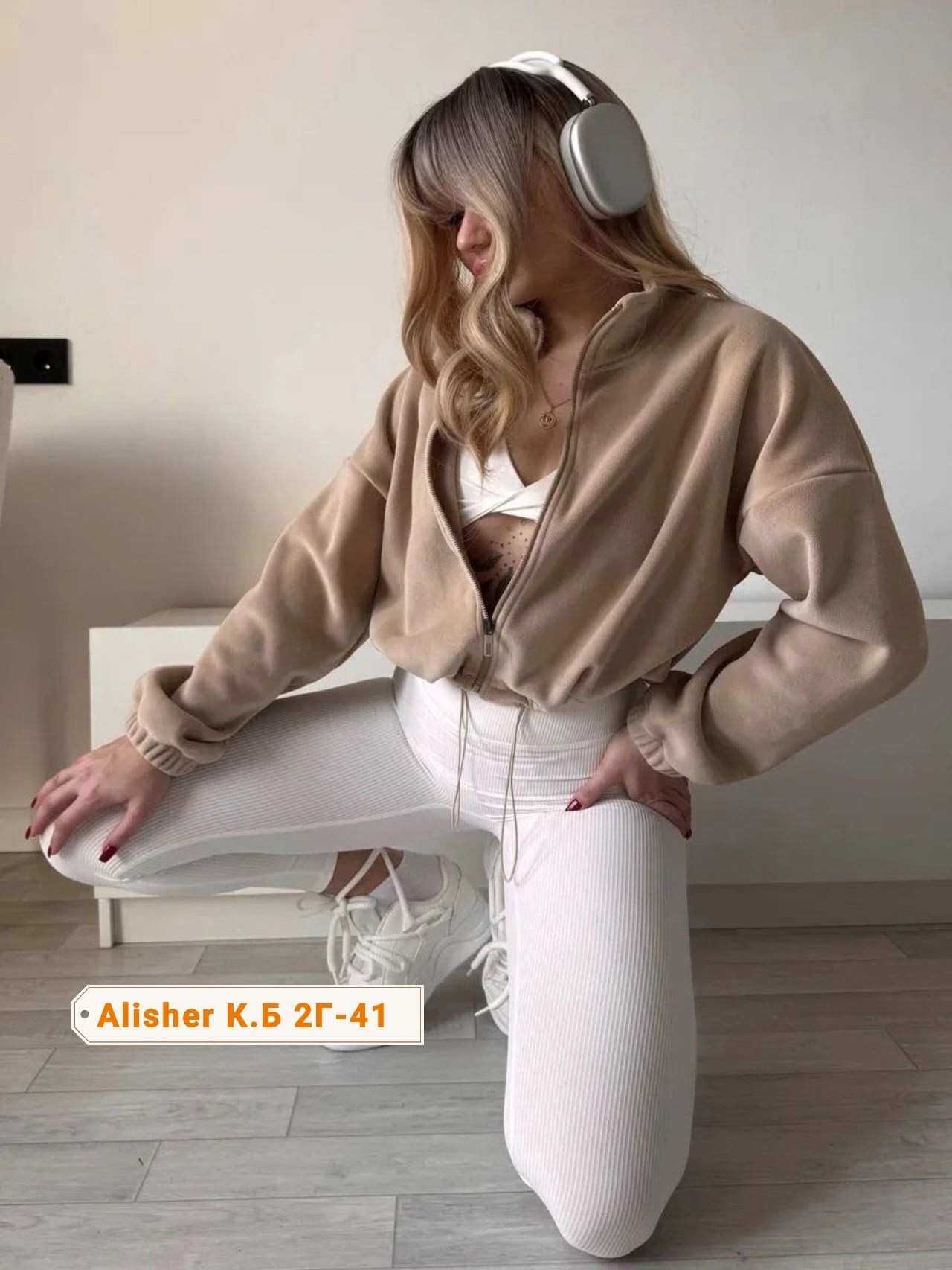 женская флисовая куртка,женская укороченная куртка,толстовка на молнии укороченная теплая,флисовая толстовка,повседневная куртка