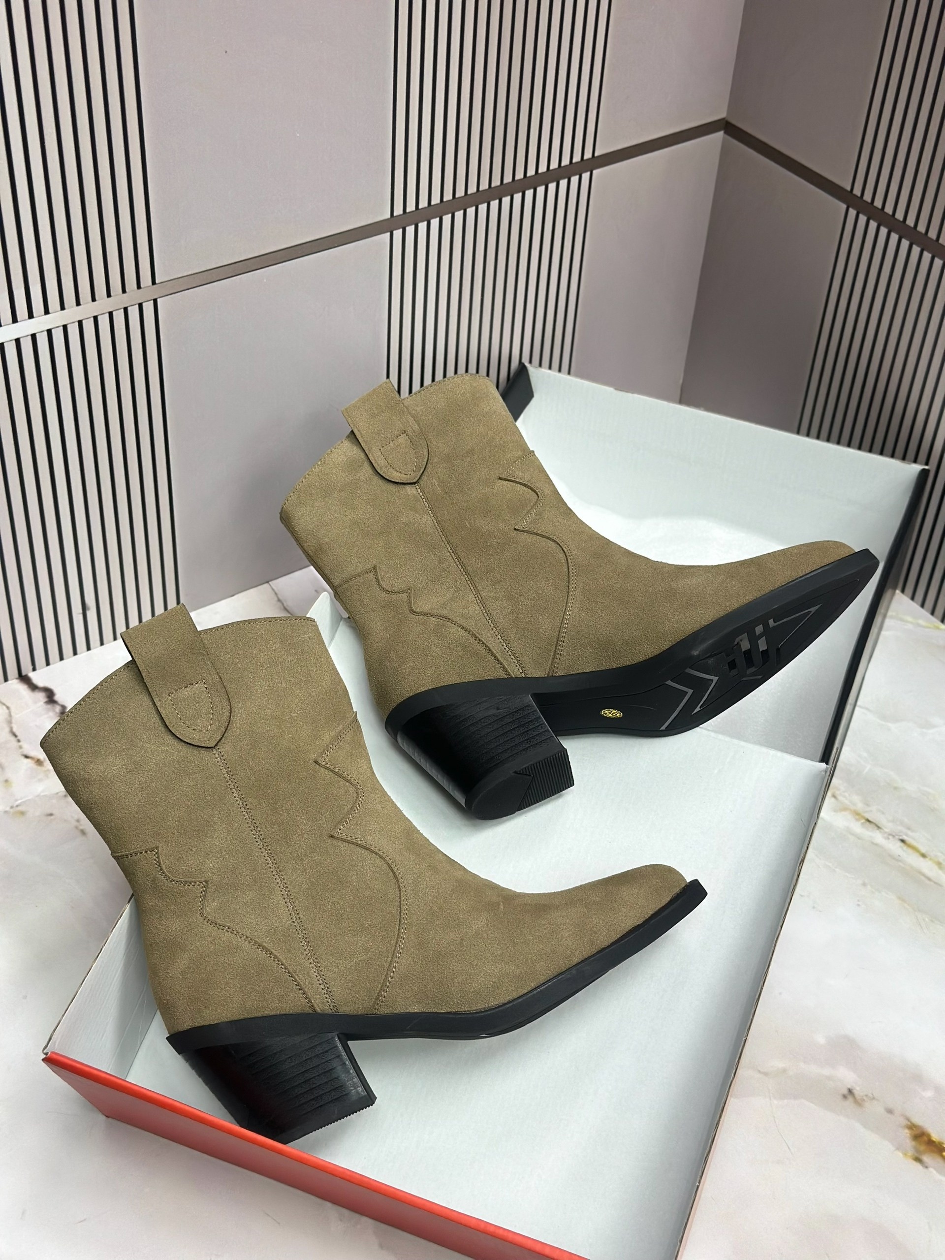 ,ботильоны казаки замшевые женские,замшевые ботильоны,ботильоны казаки,сапоги казаки замшевые