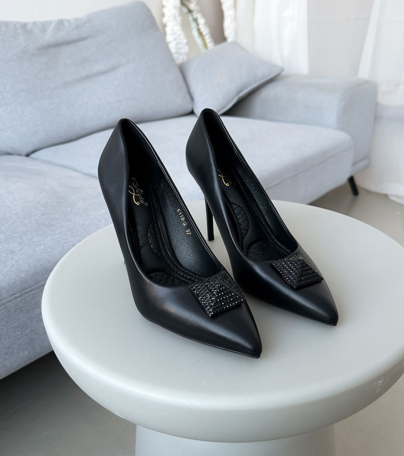 туфли росси джанвито,бежевые туфли,туфли лодочка,туфли лодочки бежевые,туфли лодочки замшевые