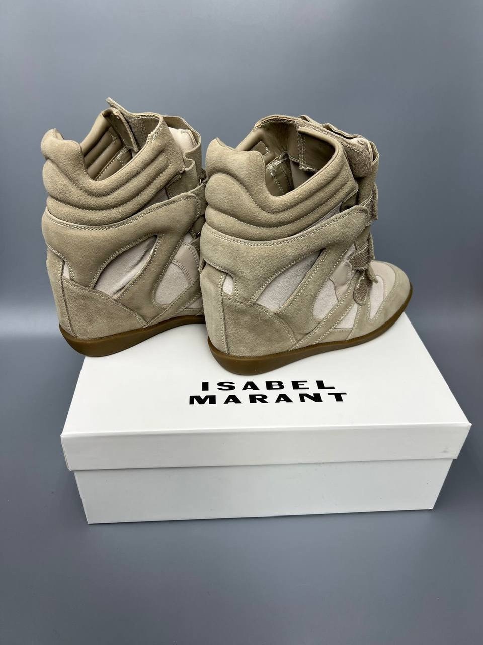 ,кроссовки для женщин,обуви,оригинальные кроссовки,кроссовки miu miu женские