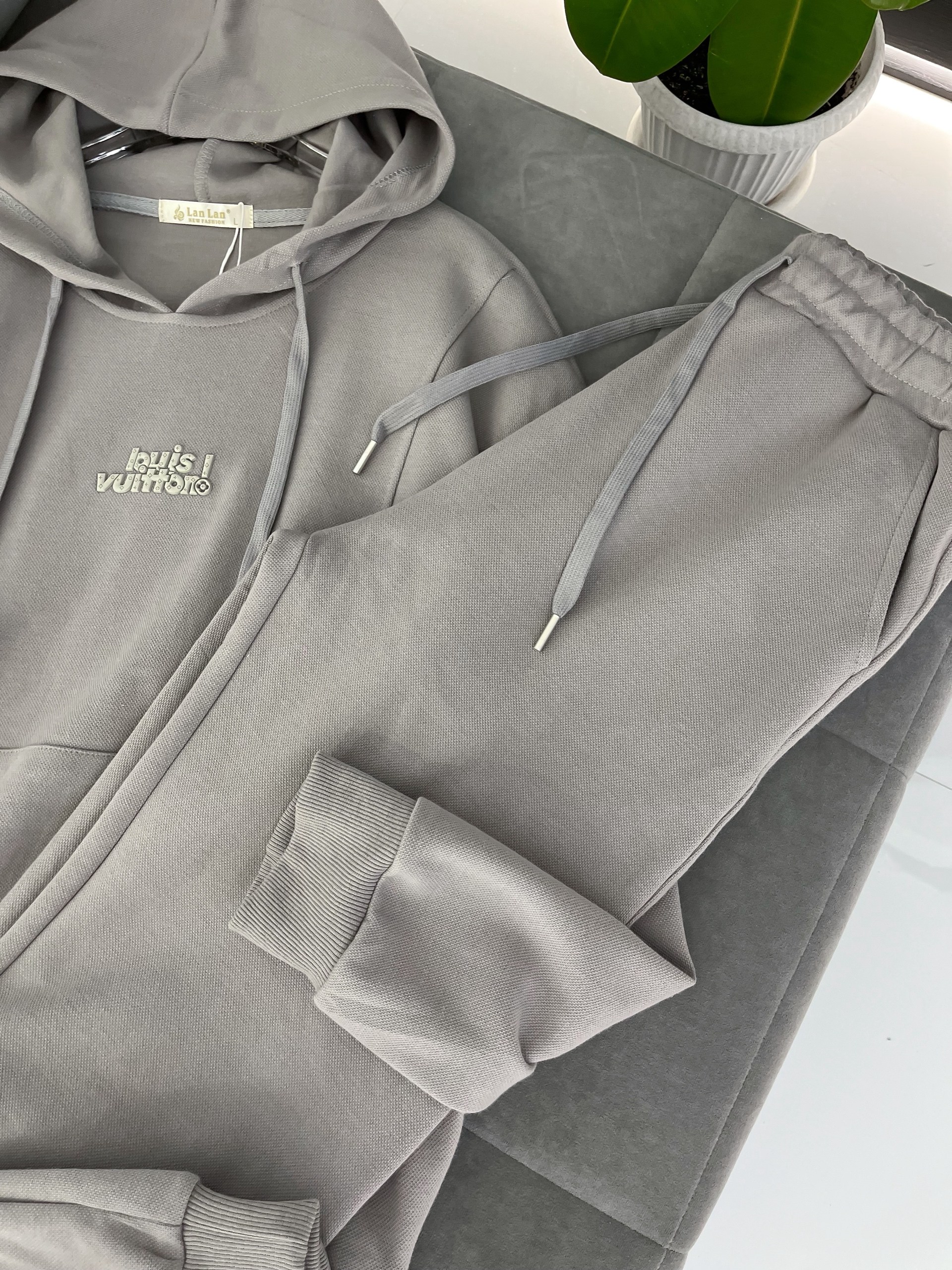 костюм спортивный на флисе,женский спортивный костюм на флисе,спортивные костюм,женский костюм на флисе,костюм спорт