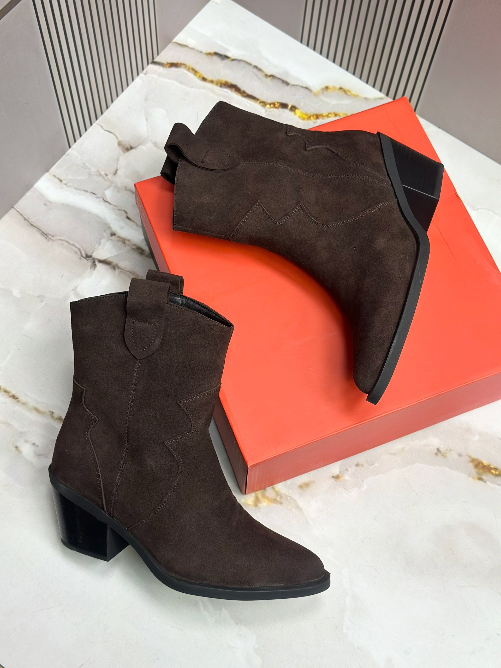 ,ботильоны казаки замшевые женские,замшевые ботильоны,ботильоны казаки,сапоги казаки замшевые