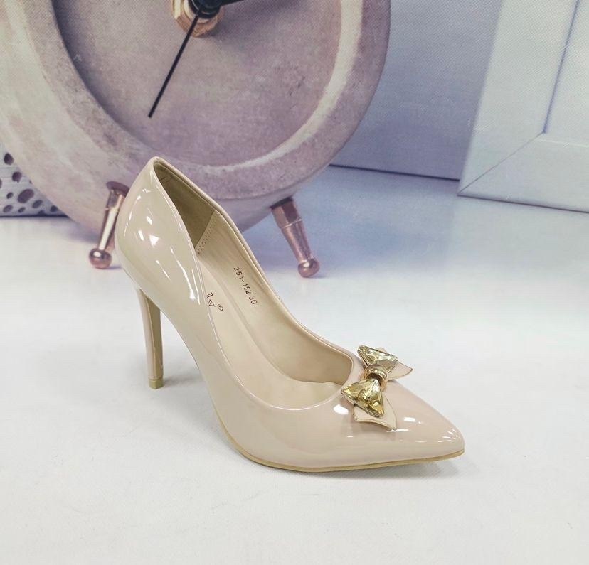 ,туфли для женщин,туфли лодочки женские,туфли женские полетто,классические туфли женские