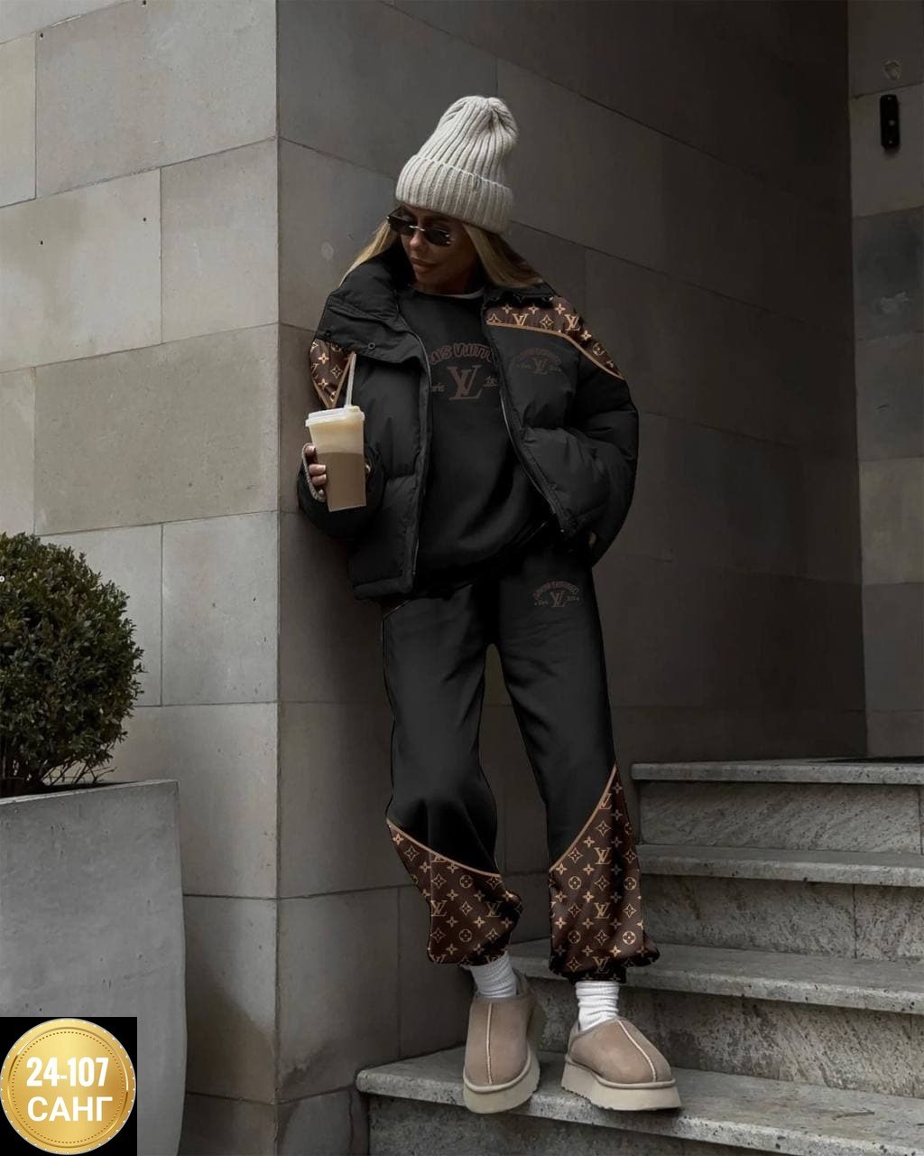 костюм спорт шик женский,костюм спортивный женский,модная одежда,костюм женский тройка,спортивные костюмы