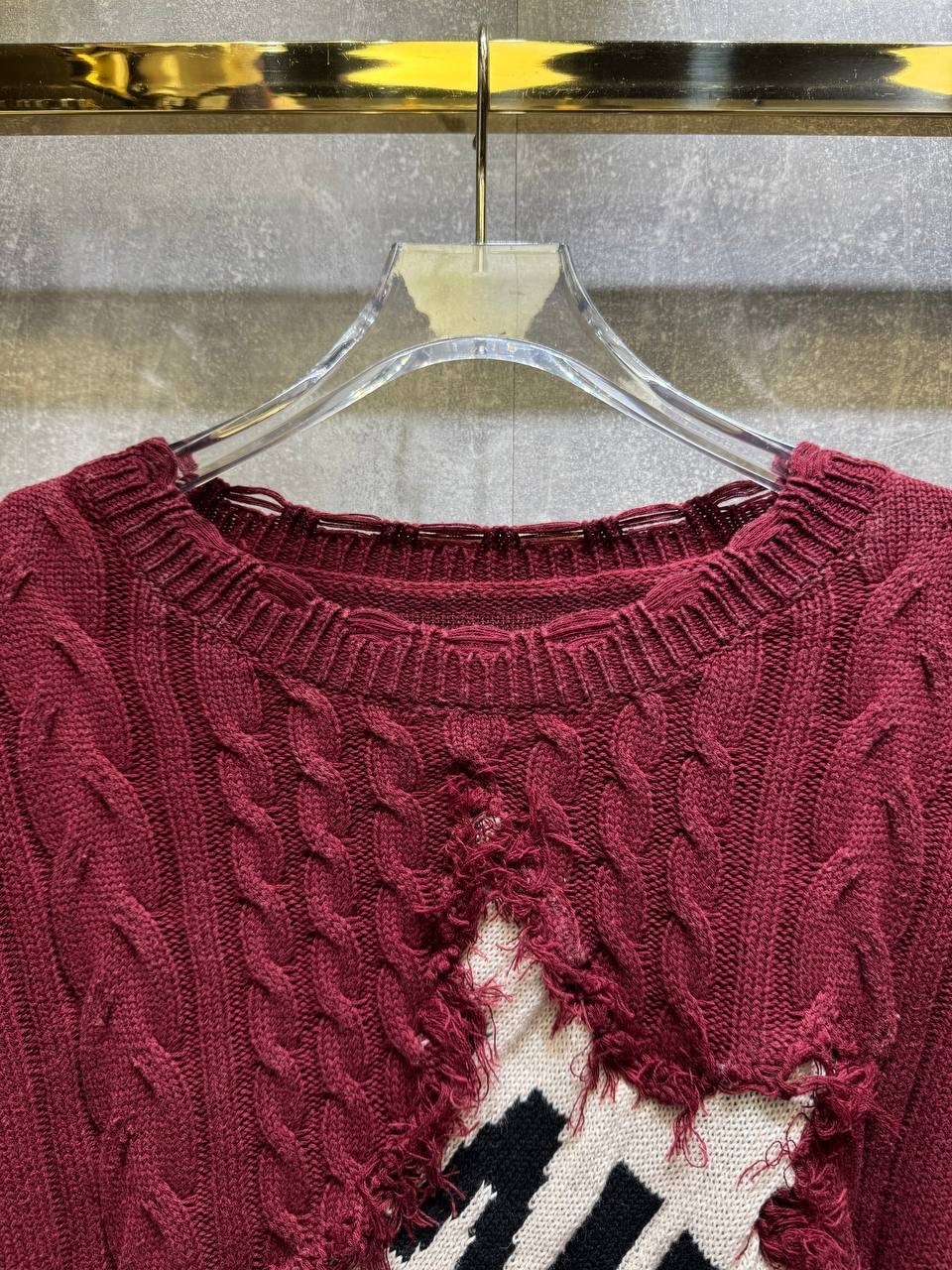 джемпер лакшери рвань,свитер с рваными краями женский,модный женский свитер,женские свитера,свитера вязаные