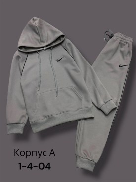 Костюм