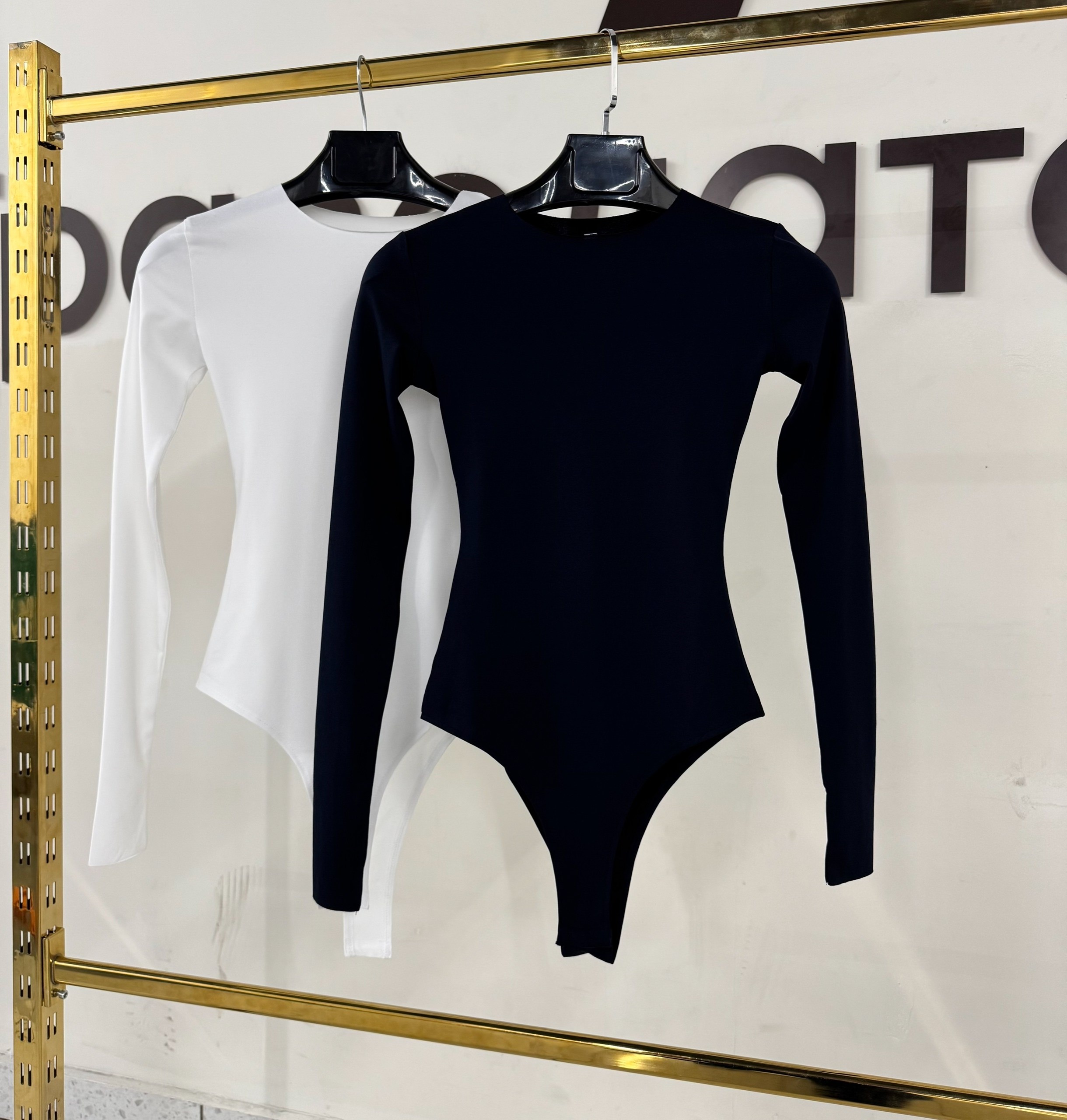 боди женская,женское боди с длинным рукавом,боди с длинными рукавами,белое боди,стильное боди