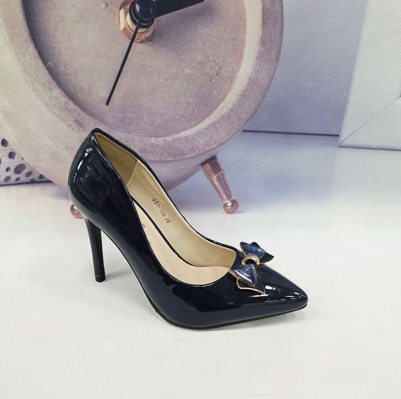 ,туфли для женщин,туфли лодочки женские,туфли женские полетто,классические туфли женские