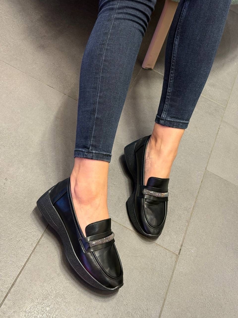 ,лоферы женские,лоферы женские белые,белые лоферы,лоферы женские туфли на плоской подошве для офиса