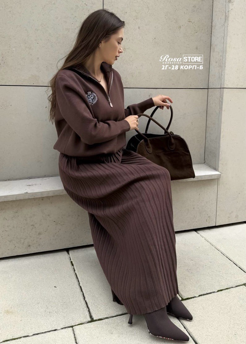 костюм трикотажный с юбкой плиссе,костюм с юбкой,трикотажные костюмы,костюм вязаный с юбкой,юбка и кофта костюм