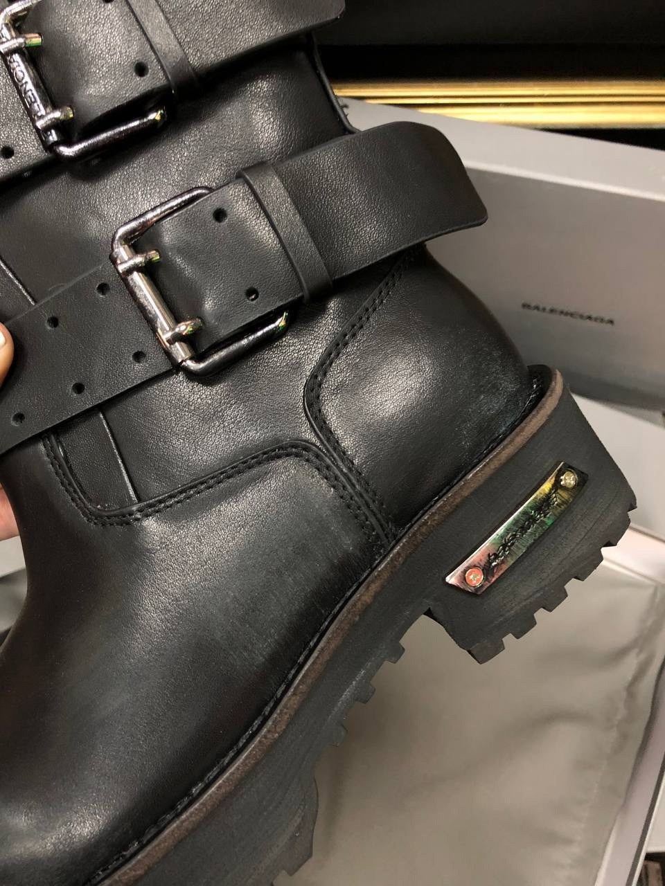 ,высокие ботинки,ботинки большие,женская ,полусапоги