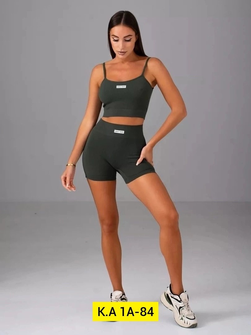 комплект топ и шорты спортивный,спортивный костюм летний топ и шорты для фитнеса,комплект топ и шорты,одежда для фитнеса,спортивные костюм