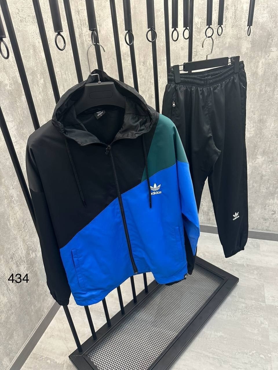 костюмы спортивный adidas,костюм adidas 90 х,спортивный костюм adidas originals,спортивный костюм мужской adidas,спортивный костюм adidas adidas