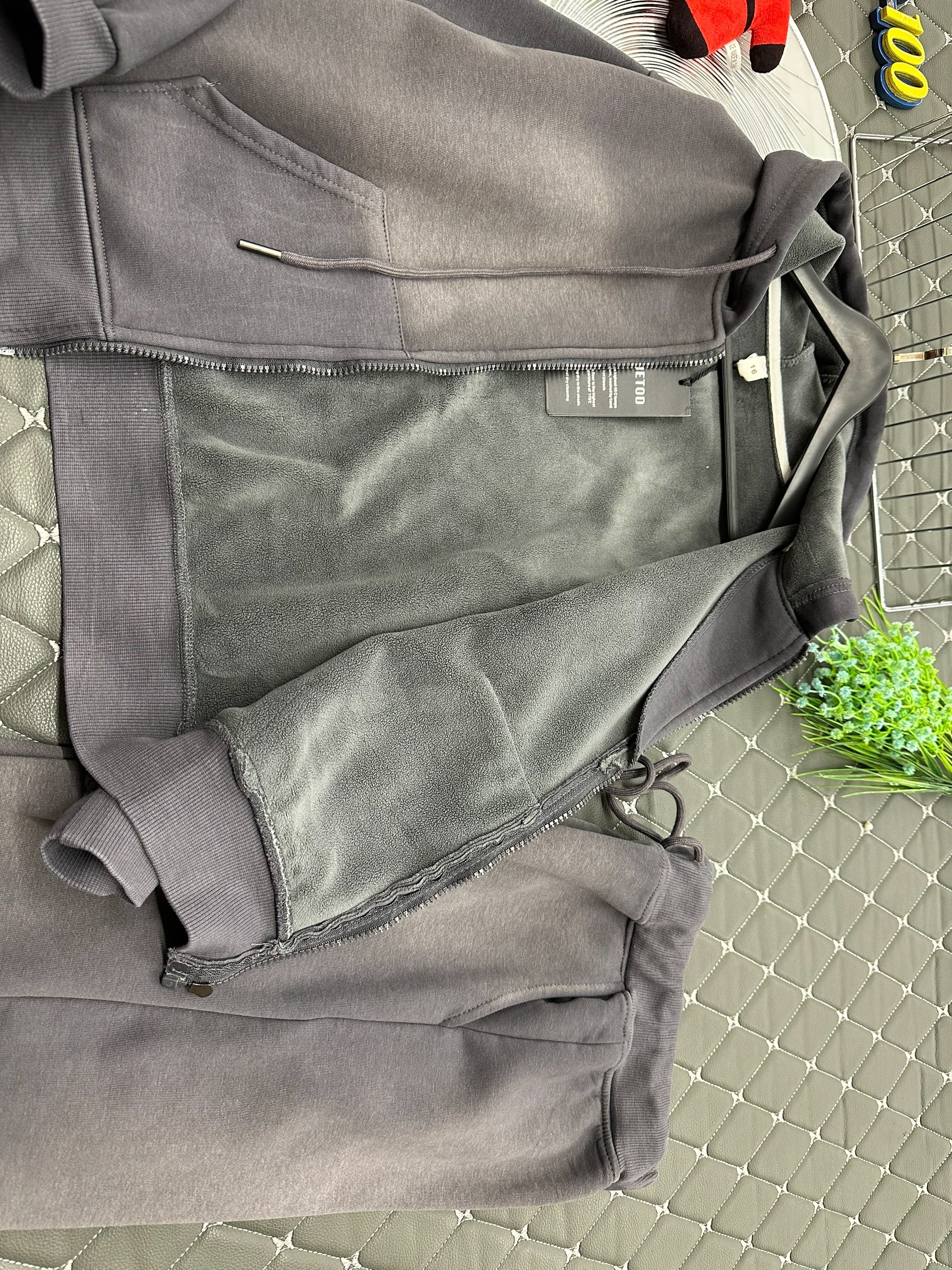 спортивные костюмы на флисе,костюм на флисе,спортивные костюм,модные костюмы,костюм женский на флисе