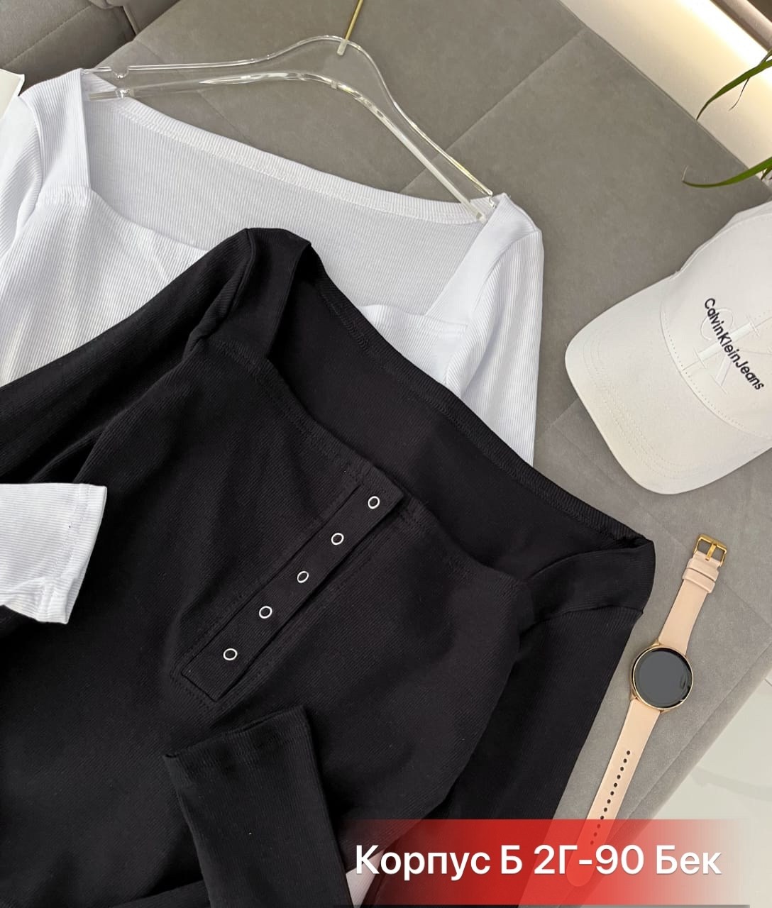 кофта женская,стильная кофта,базовая кофта,кофта с вырезом,кофточка женская