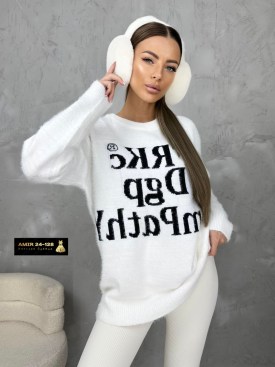 Свитер