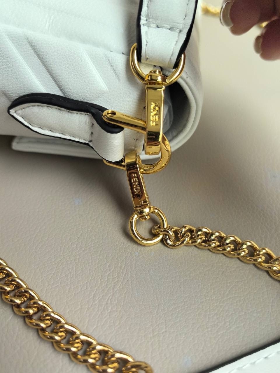 сумка fendi baguette,fendi сумка,fendi сумка на плечо,сумка женская fendi,сумка фенди белая