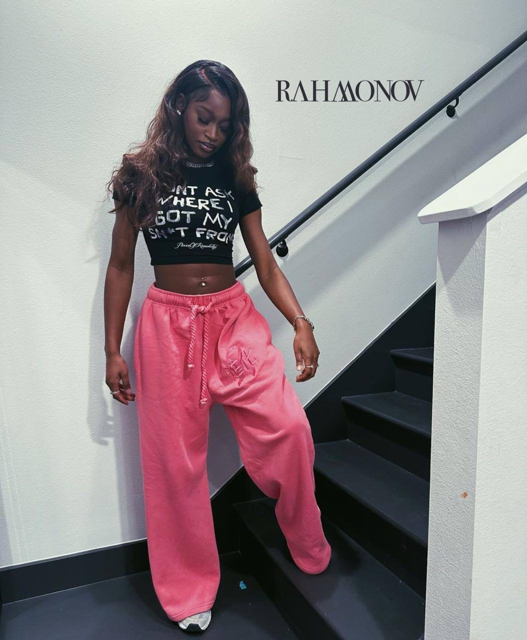 брюки розовые,штаны розовые,спортивные брюки,спортивные брюки широкие,штаны свободные