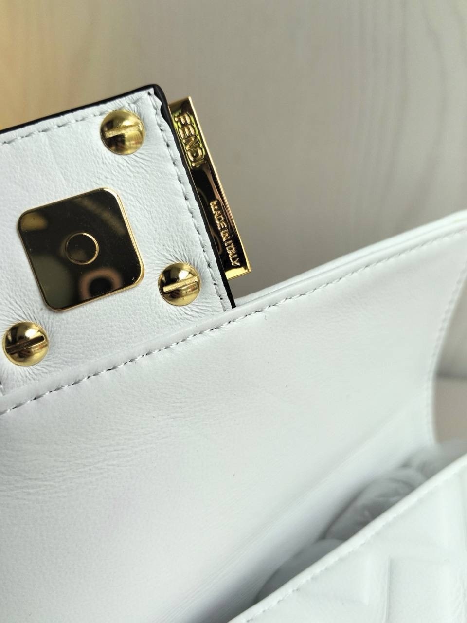 сумка fendi baguette,fendi сумка,fendi сумка на плечо,сумка женская fendi,сумка фенди белая