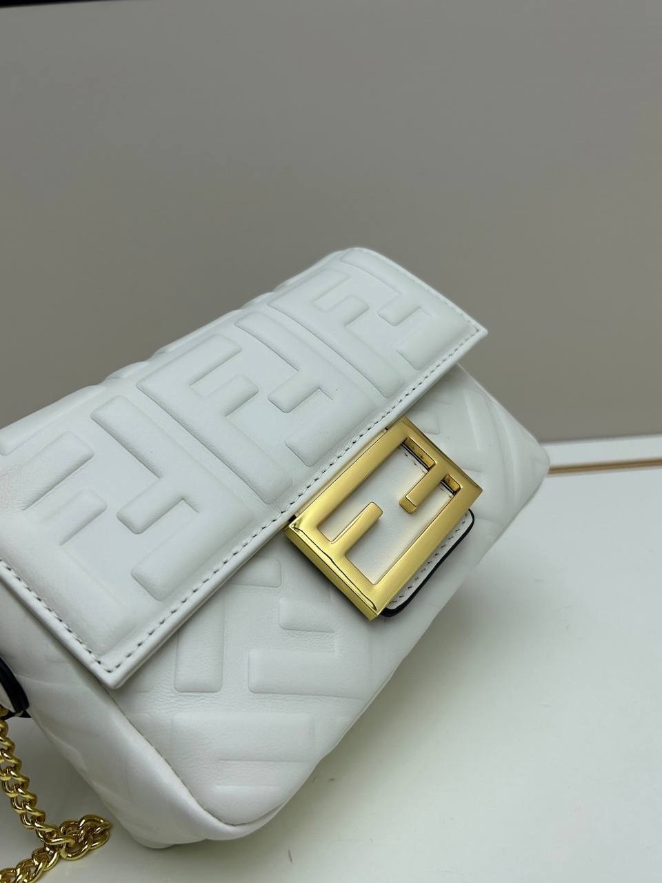 сумка fendi baguette,fendi сумка на плечо,cумка fendi,сумка женская fendi,сумка фенди