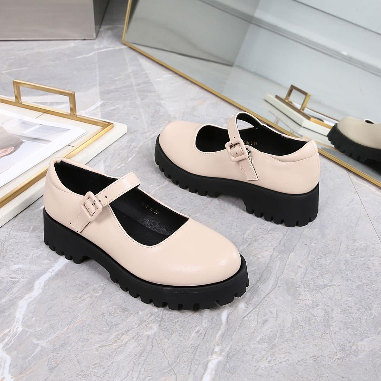 женские лоферы,,бежевые лоферы,женская ,лоферы