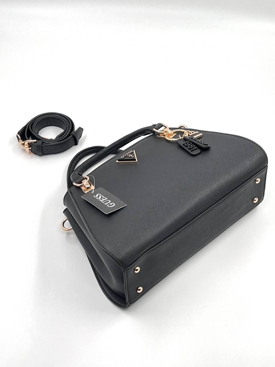 белая сумка guess,guess сумка тоут,guess сумка,сумка guess женская,сумка брендовая женская guess