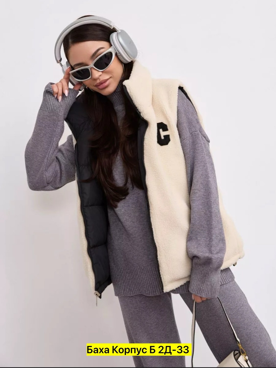 женская жилетка,женские жилеты,демисезонный жилет,модные синтепоновые жилеты,жилет утепленный двухсторонний безрукавка