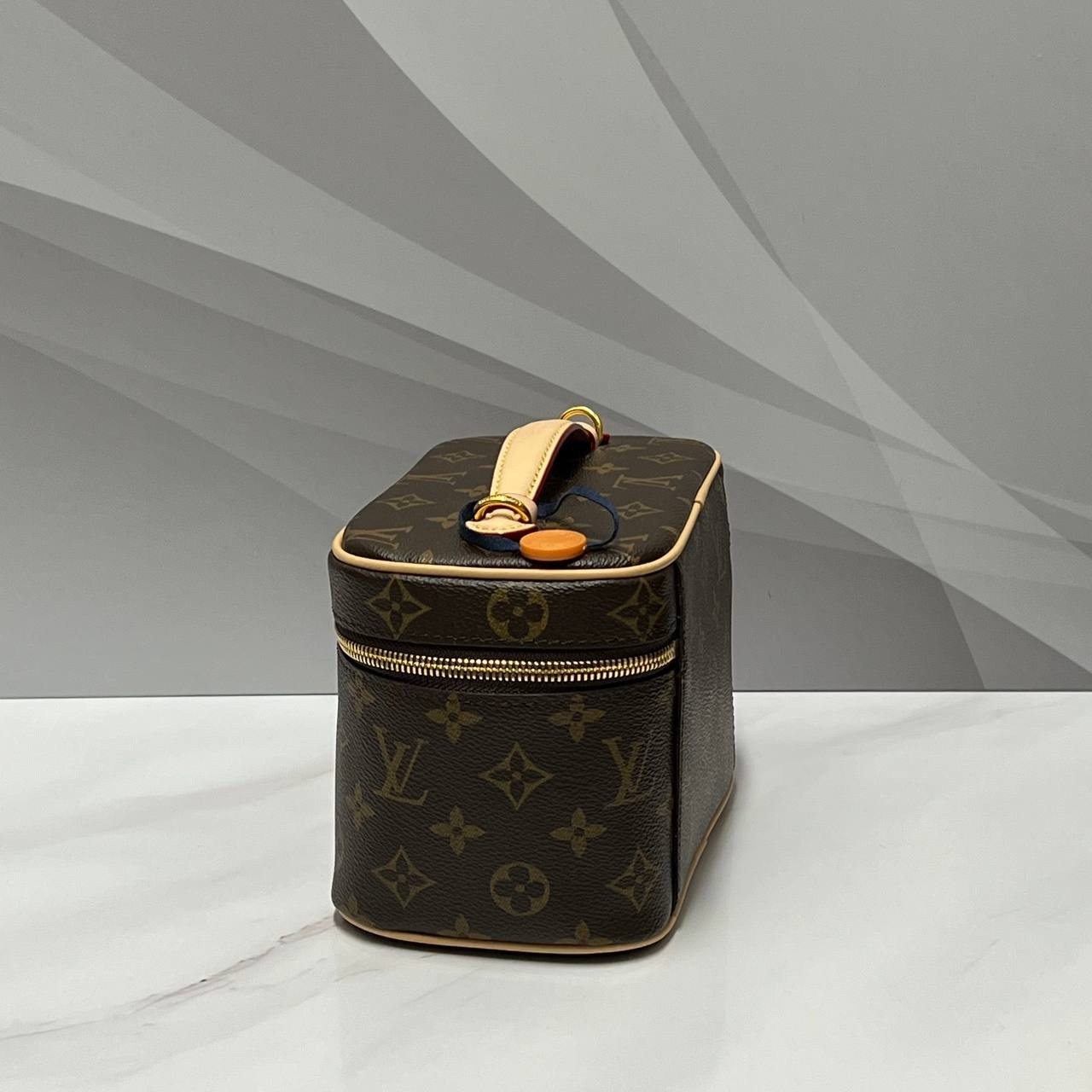 косметичка луи витон оригинал,louis vuitton косметичка,косметичка луи виттон оригинал,луи виттон косметичка,косметичка луис виттон