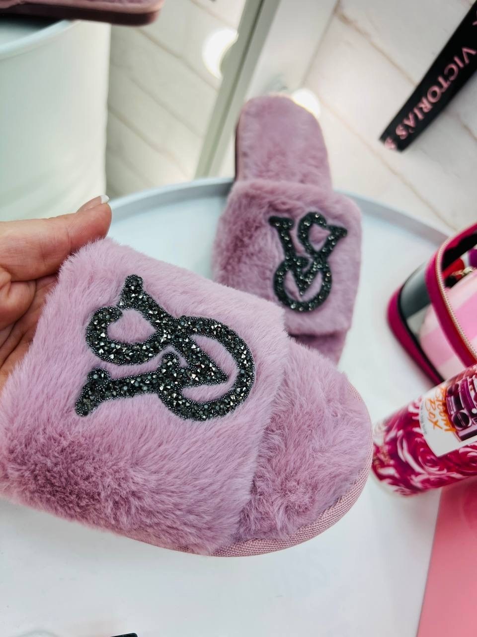 тапочки виктория сикрет,тапочки виктория сикрет оригинал,женские домашние тапочки,тапочка женские домашние,уютные домашние тапочки