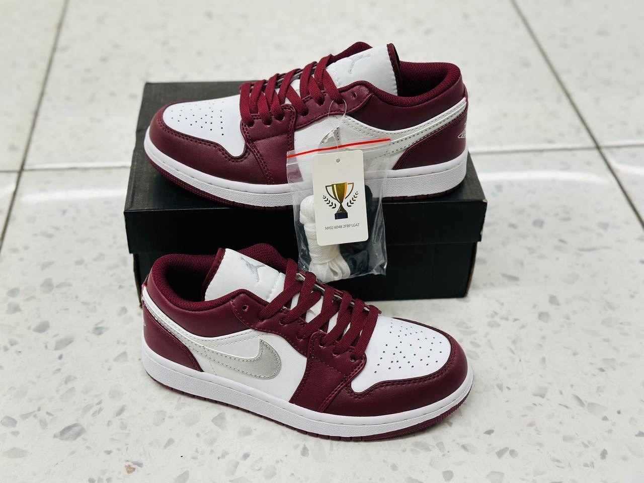 кроссовки кожа, кроссовки, женская,nike air jordan 1 low,nike air jordan 1 low grey