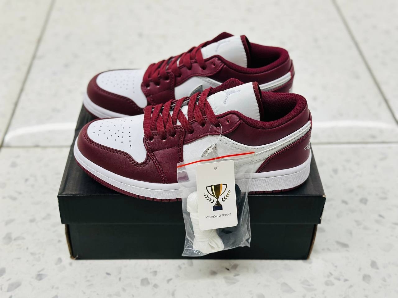 кроссовки кожа, кроссовки, женская,nike air jordan 1 low,nike air jordan 1 low grey
