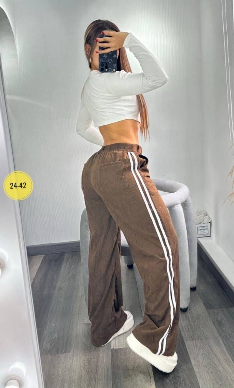 модные костюмы,стильные костюмы,костюм повседневный,костюм бежевый,женские спортивные костюмы