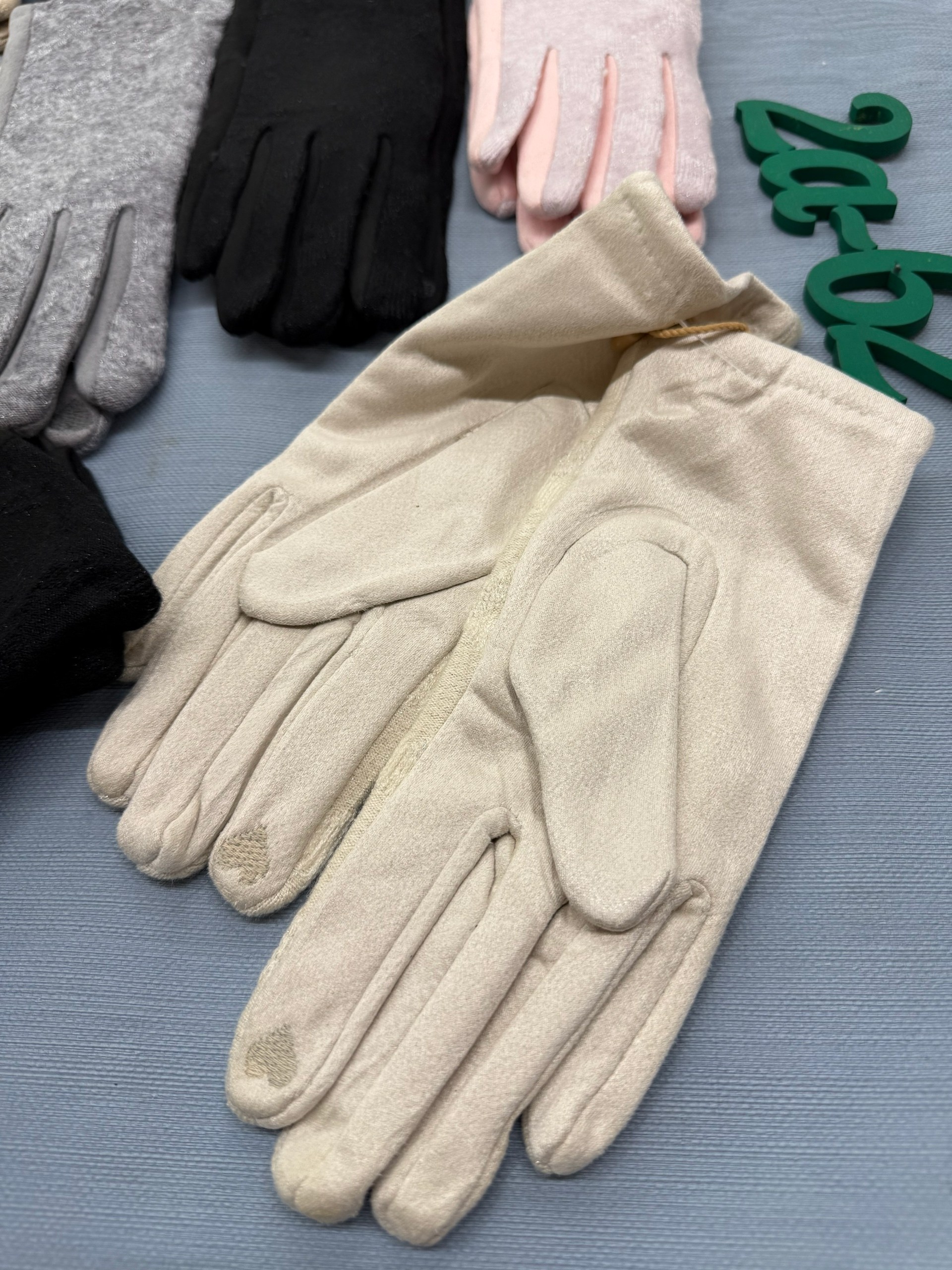 женские перчатки,перчатки женски,перчатки модные,перчатки для женщин,перчатки замшевые