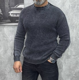 Свитер