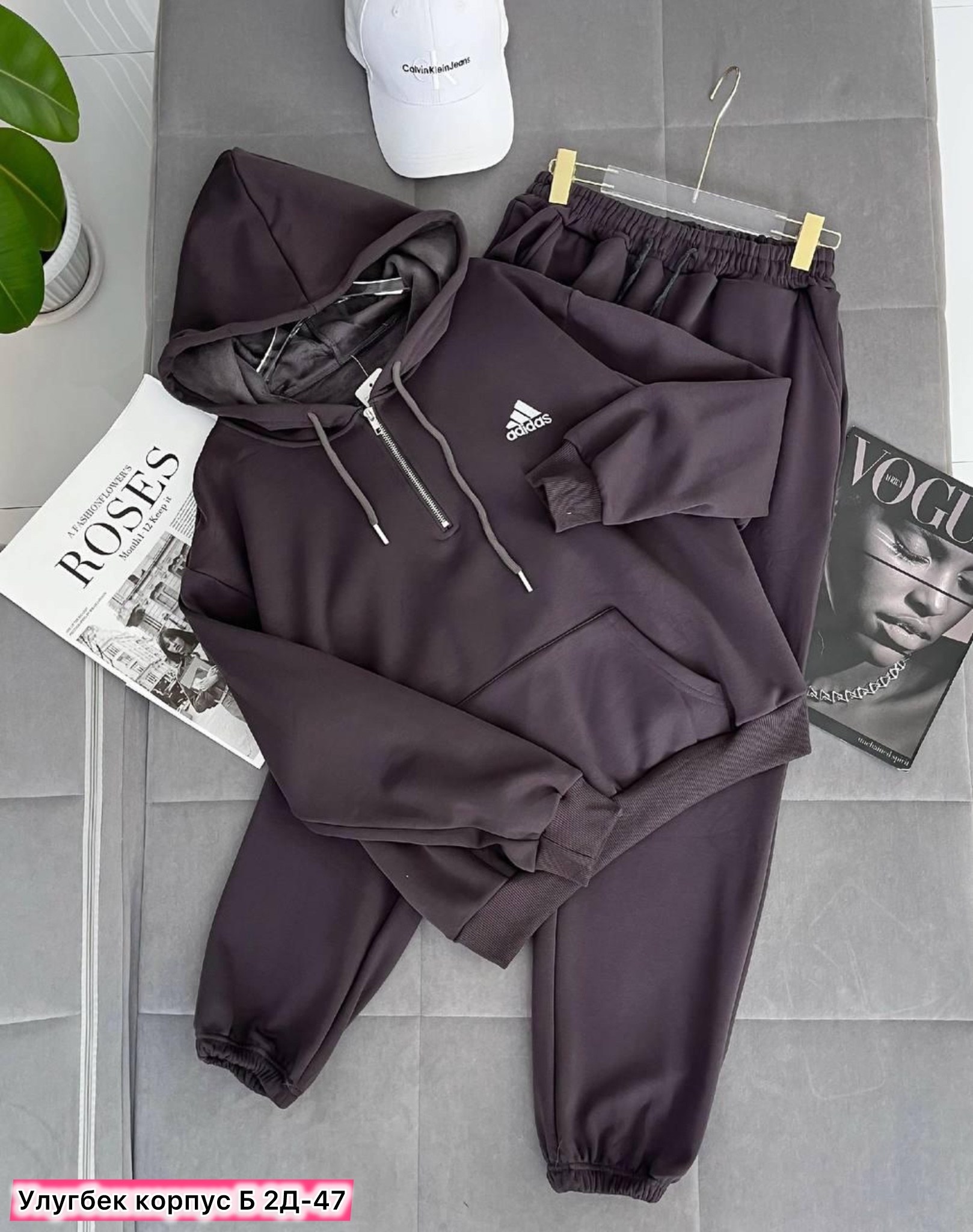 спортивные костюм,спортивный костюм adidas originals на флисе,костюм спортивный мужской,костюм на флисе,спорт костюм