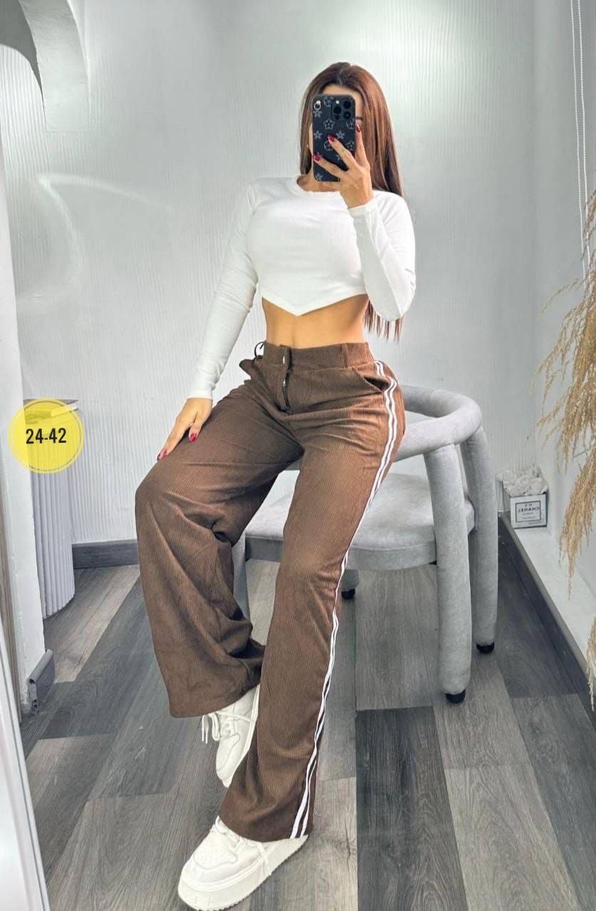 модные костюмы,стильные костюмы,костюм повседневный,костюм бежевый,женские спортивные костюмы