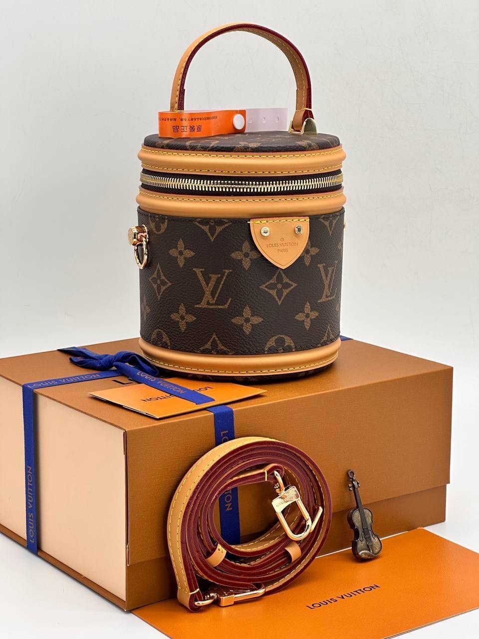 louis vuitton сумка на плечо,сумкa louis vuitton,сумка louis vuitton cannes,сумка женская louis vuitton,сумка луи виттон