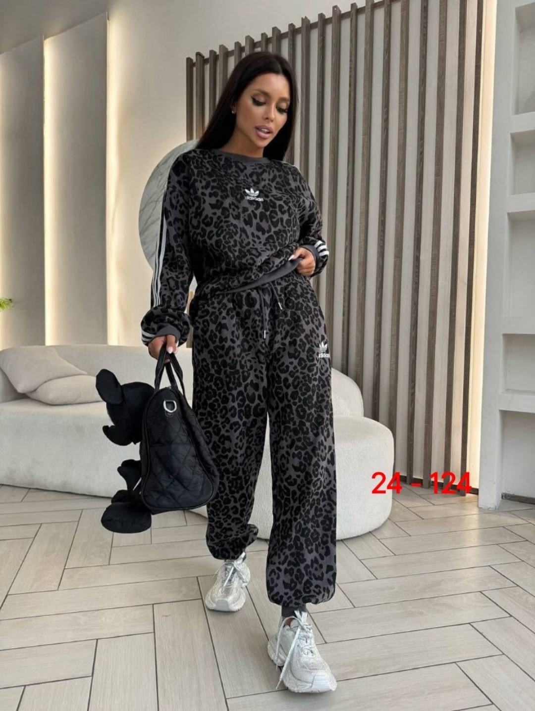 трикотажные костюмы,женские костюмы,костюмчик,костюмы спортивные,спортивные костюмы женские