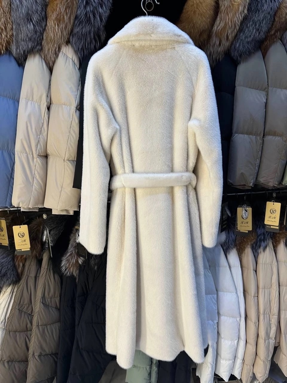 шуба из экомеха,шубка,шуба искусственная под норку,шуба под норку,шуба пальто