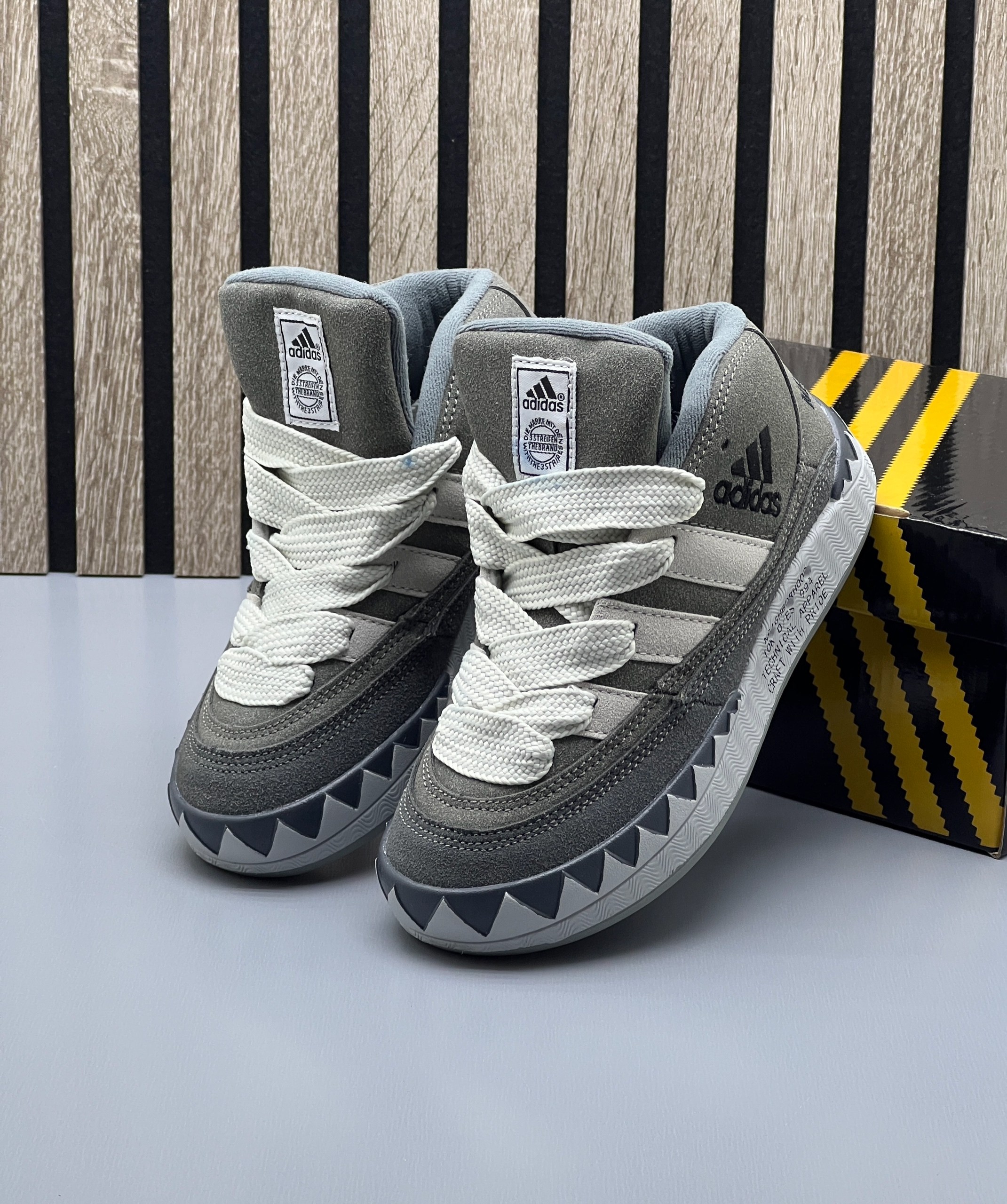 кроссовки адидас адиматик,кроссовки adidas neighborhood x adimatic,кроссовки adidas,кроссовки adidas adimatic,кроссовки адидас