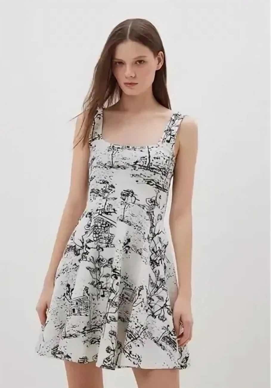 платье в крови,платья без рукавов,платье с кровавыми пятнами,платье,летнее платье