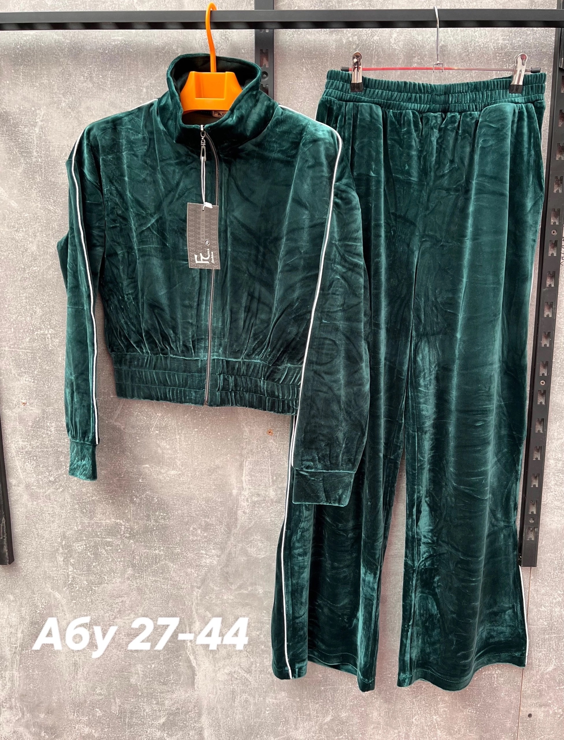 костюм велюровый,костюмы двойки,костюм из велюра,костюмы спортивные велюровые,костюм модный