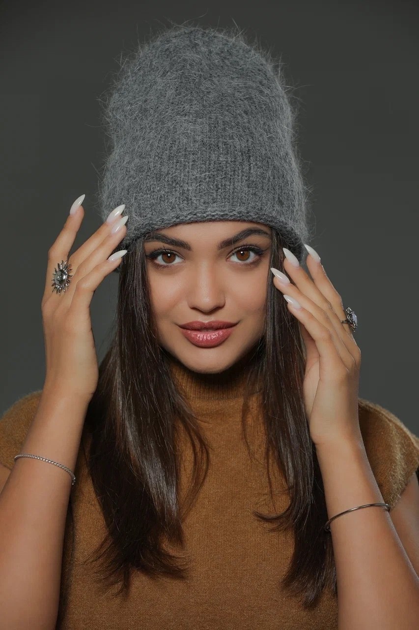 шапка женская бини,шапка женская,женская вязаная шапка,шапка бини,шапка зимняя из ангора