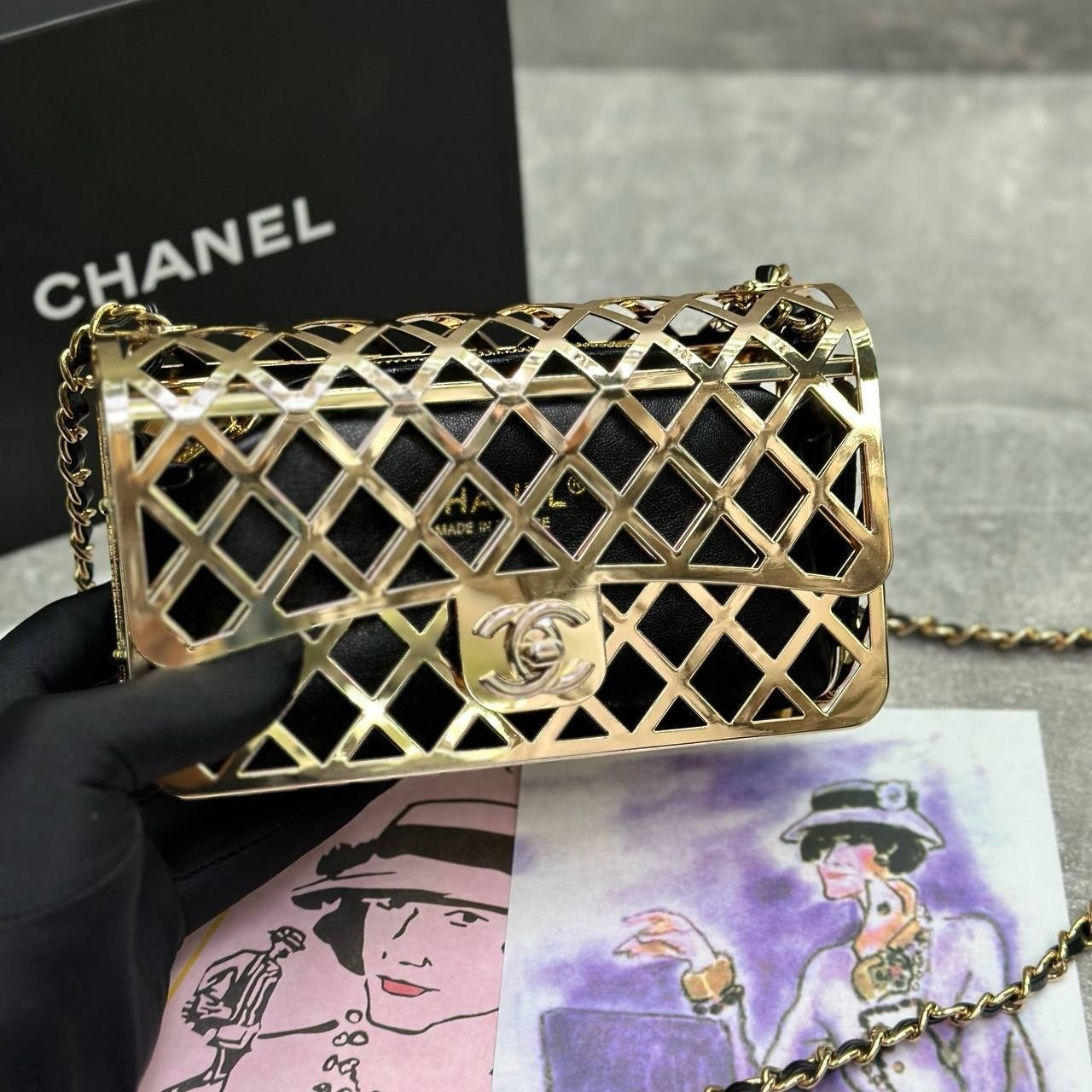 сумка женская chanel,сумка chanel,сумка шанель со значками,клатч chanel,сумочка шанель