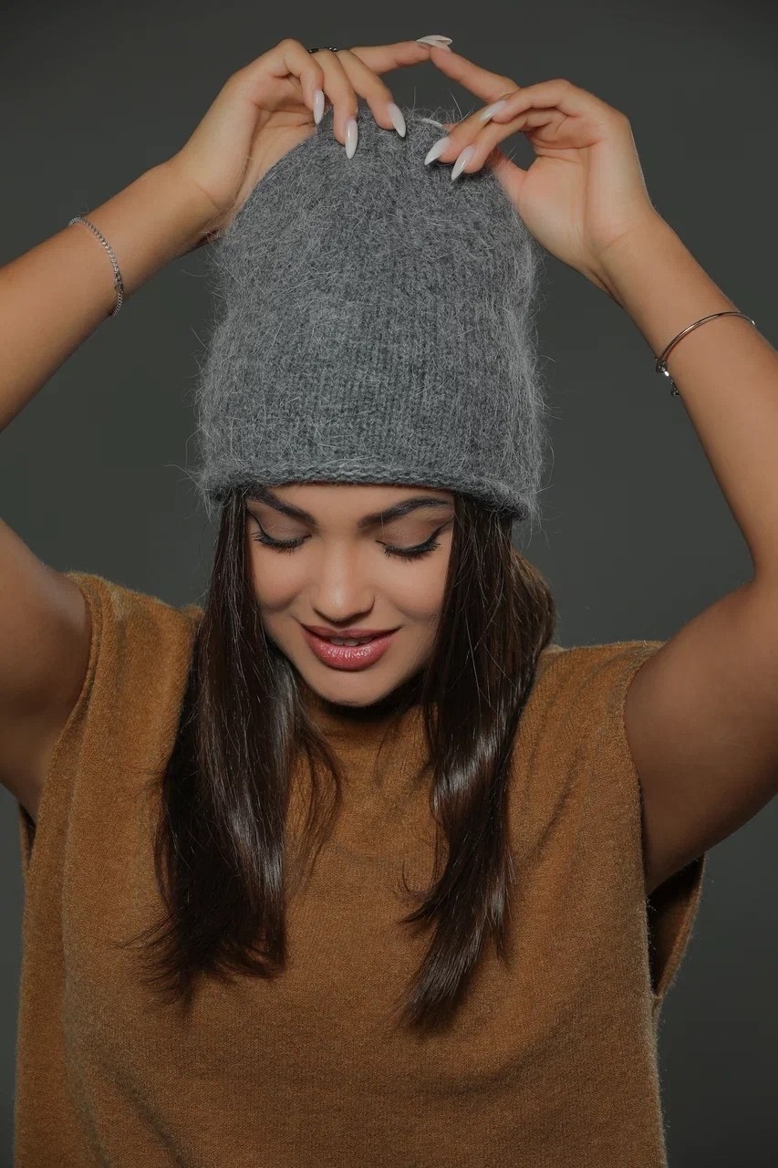шапка женская бини,шапка женская,женская вязаная шапка,шапка бини,шапка зимняя из ангора
